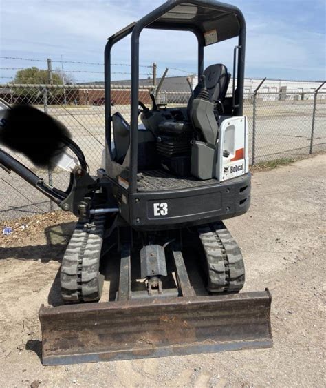 mini excavator 32 wide|Bobcat E32 Mini Excavator.